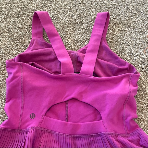 Lululemon Pleated City Tank top - Picture 7 of 9